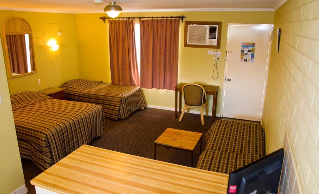 White Gum Motel Alice Springs Habitación foto